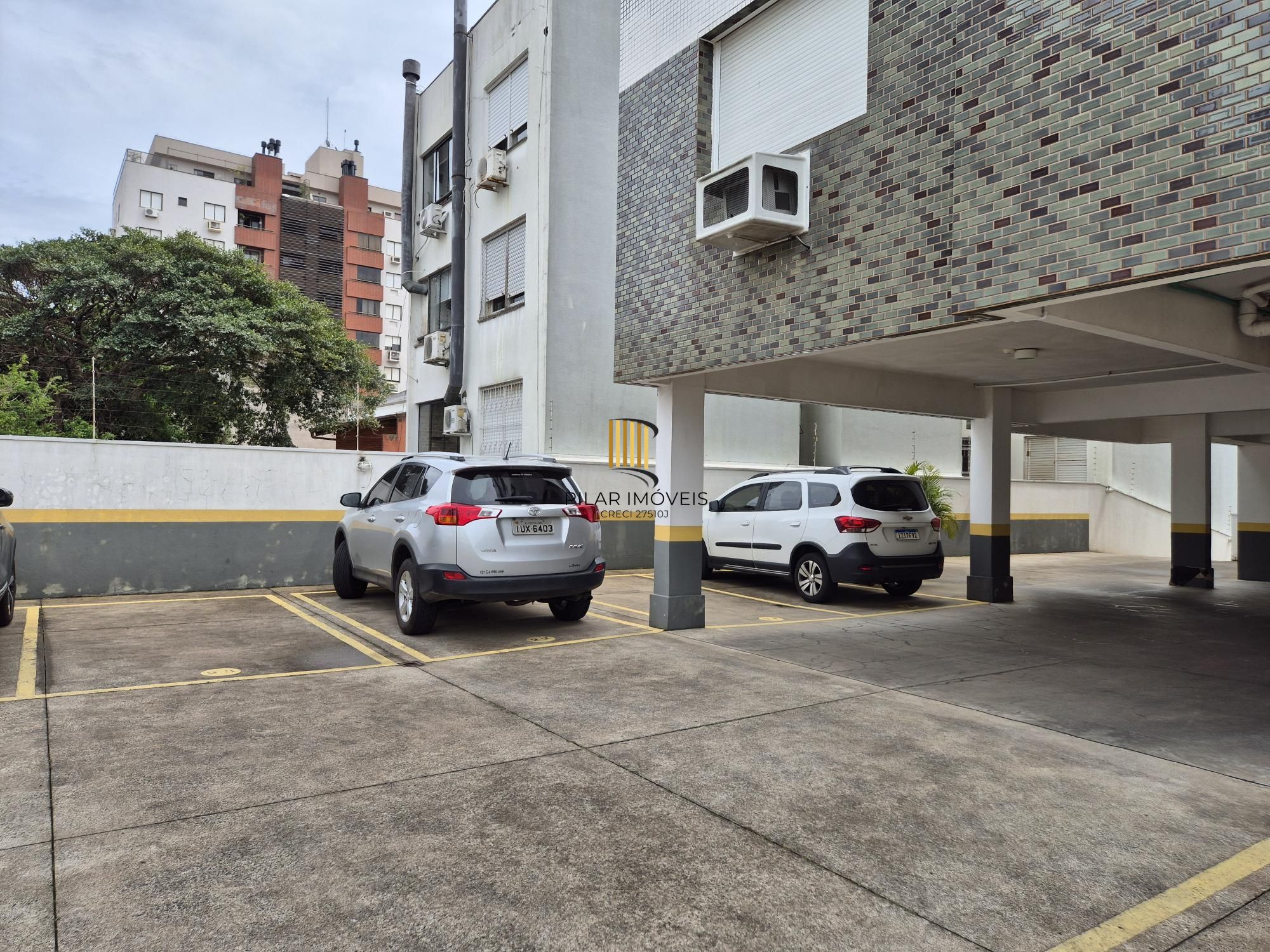 2D com suíte, vaga e churrasqueira