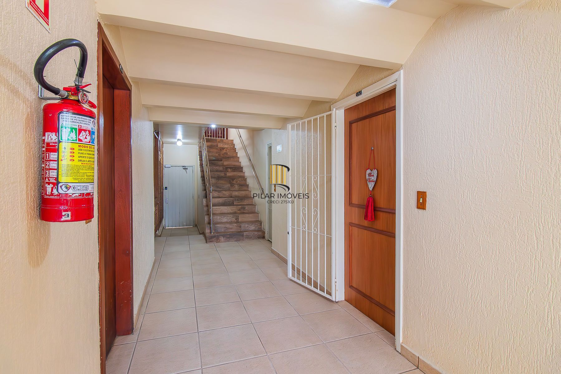 Apartamento para Venda - 92.44m², 3 dormitórios, sendo 1 suites, 1 vaga - Menino Deus