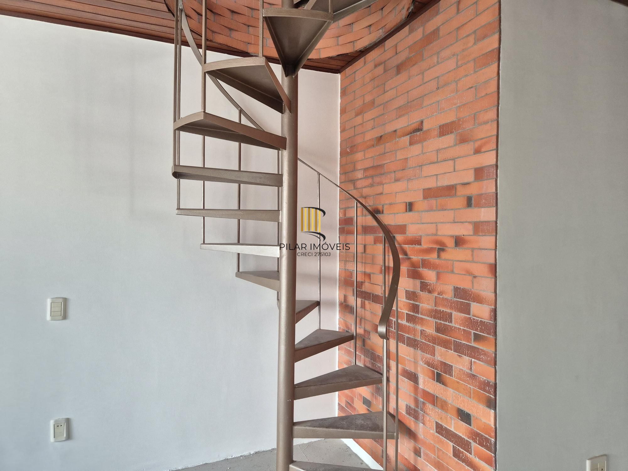 Cobertura com churrasqueira