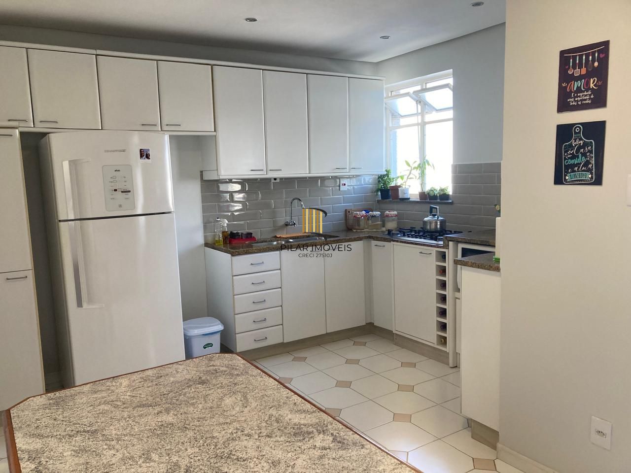 Apartamento 3 dormitórios no bairro Menino Deus