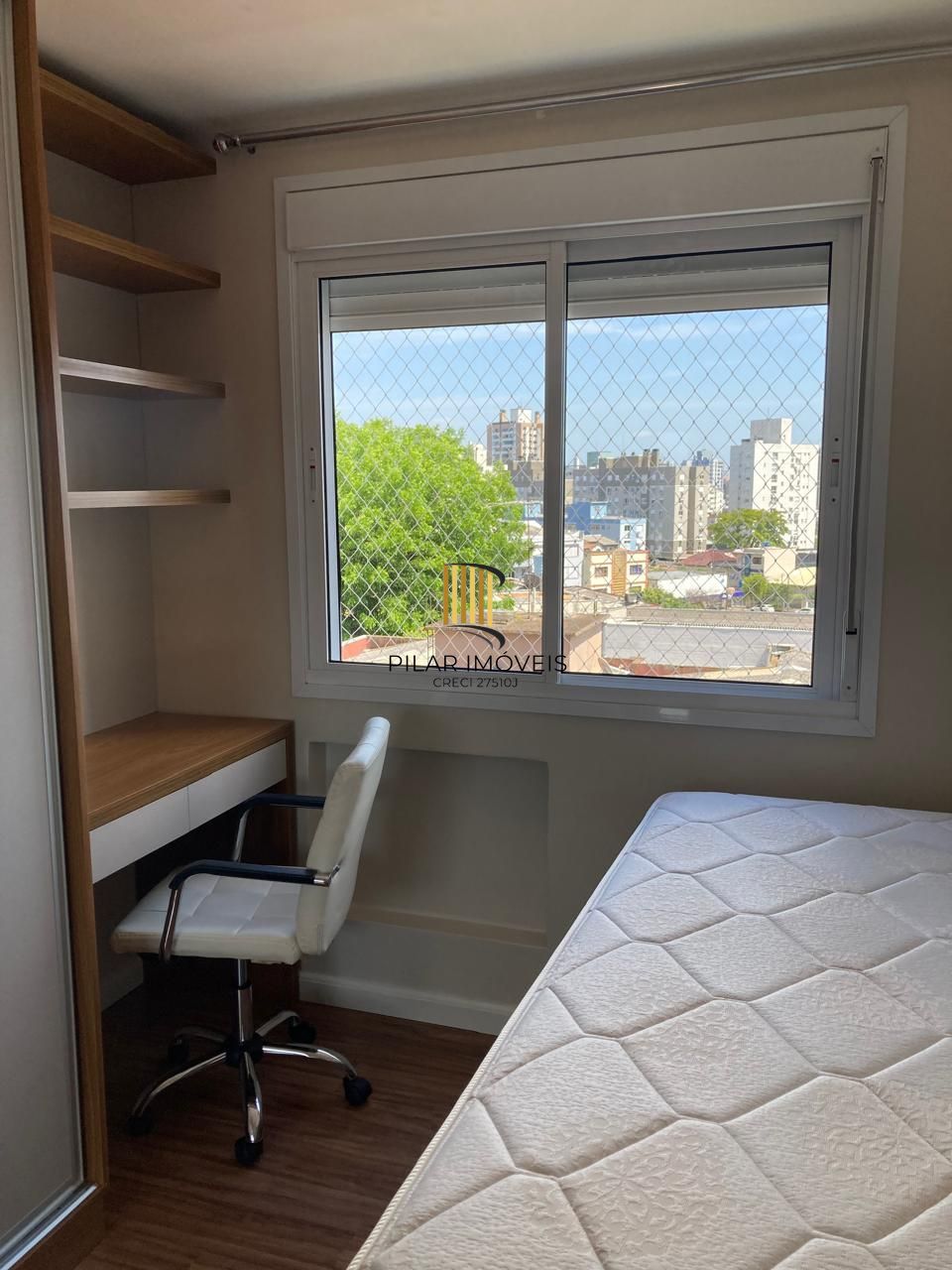 Apartamento 2 dormitórios com suíte e vaga coberta escriturada