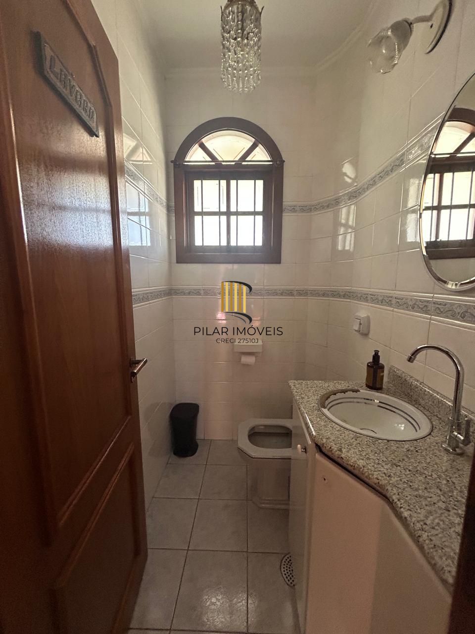 CASA -4 DORM. -com 2 suítes - 3 BOX- 297,18 m² - MENINO DEUS