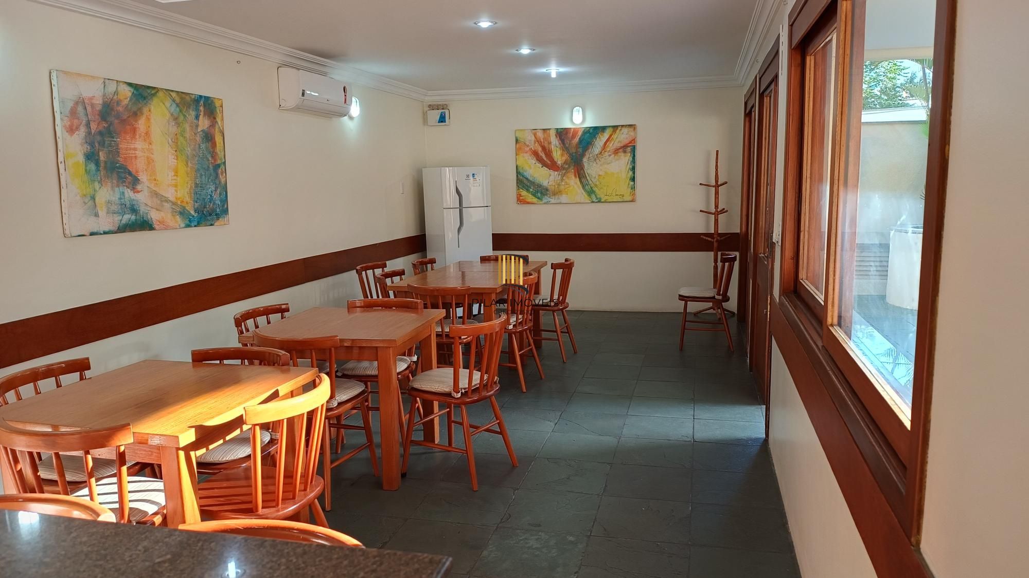 Apartamento 2 dormitórios 1 vaga no Bairro Menino Deus
