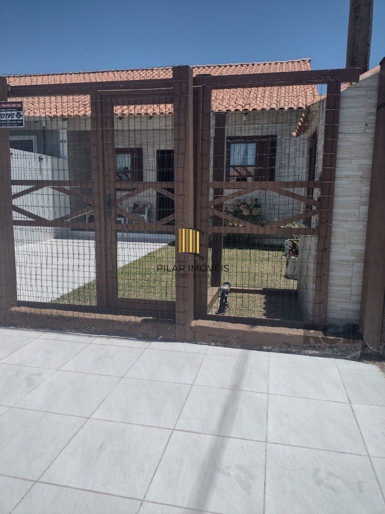 CASA -  2 dorms - 2 vagas - 57,00 m² - CIDREIRA
