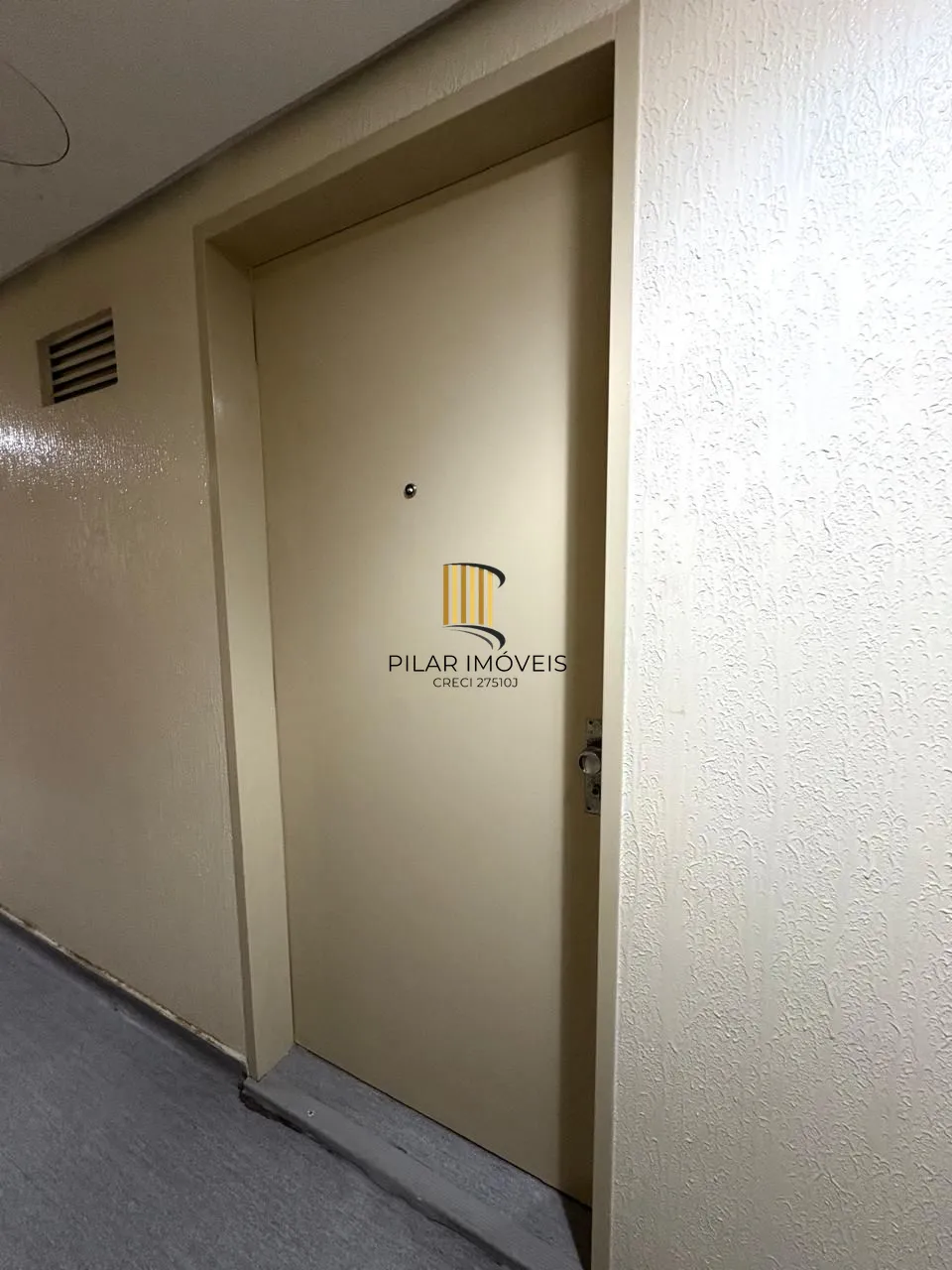 Sala comercial desocupada