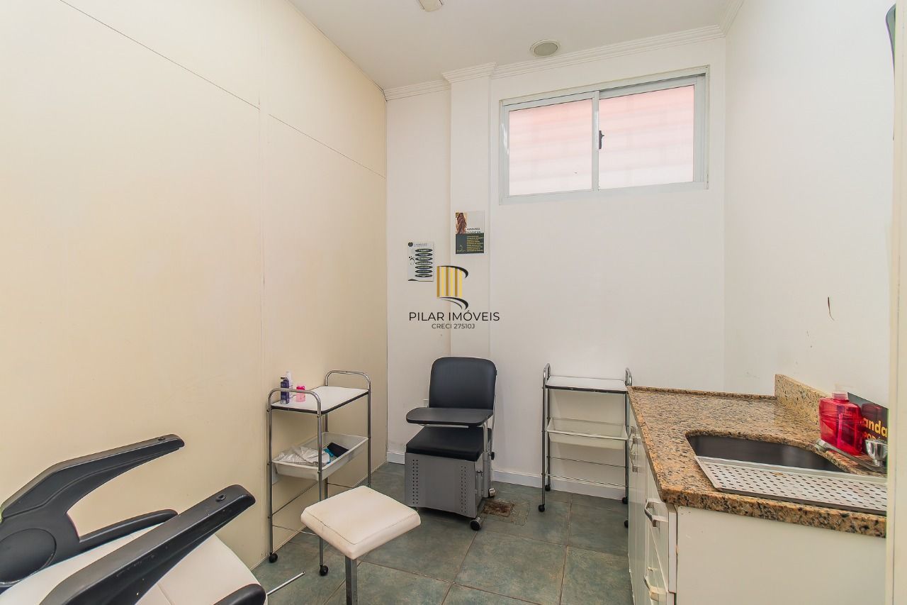 Sala Comercial 1 dormitório no bairro Menino Deus