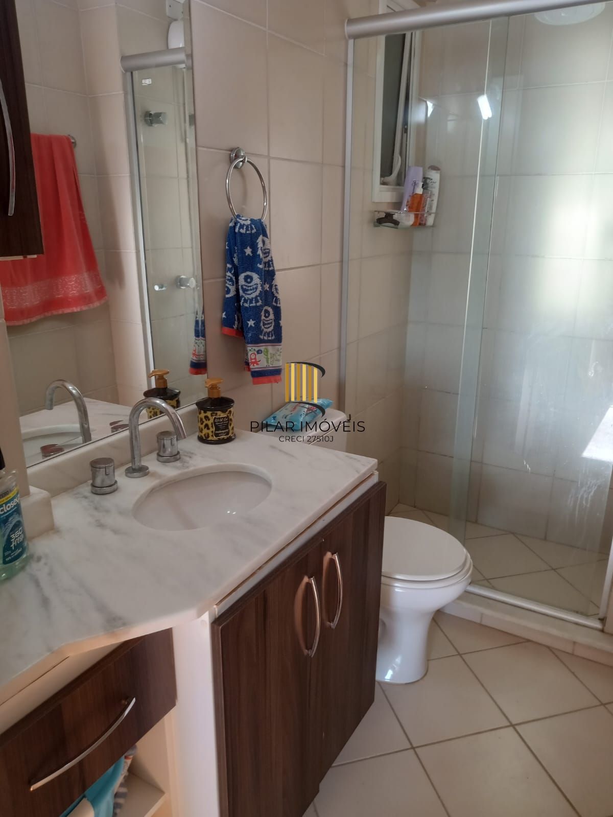 Apartamento 3 dormitórios ( 1 suíte) uma vaga estacionamento escriturada Bairro Cavalhada