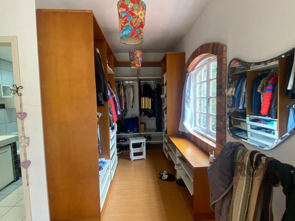 Casa em condomínio- 3 dorm. - 5 vagas -  270m² condomínio cantegril Viamão