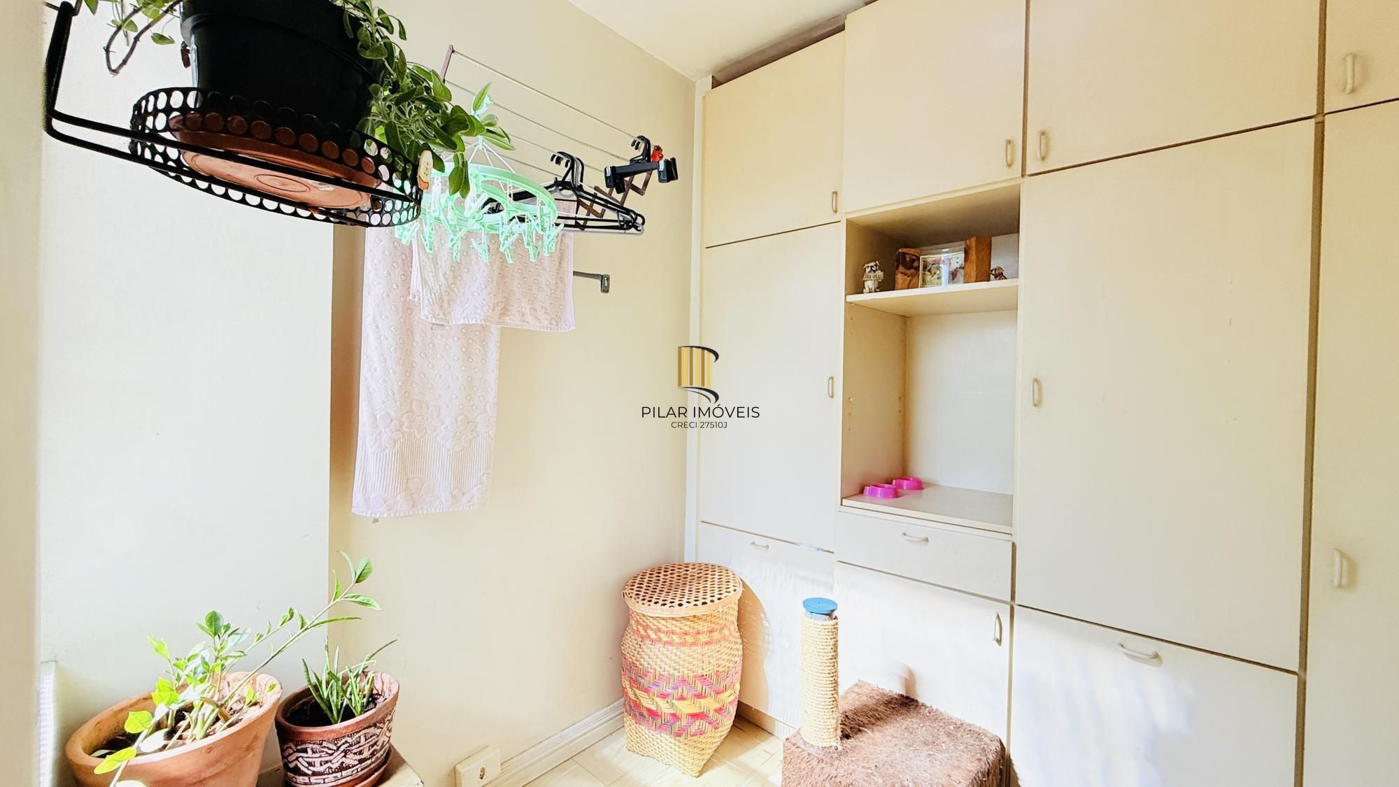 Apartamento com 3 quartos, 1 suíte,  à venda na Avenida Doutor Nilo Peçanha, 1121, Três Figueiras, Porto Alegre
