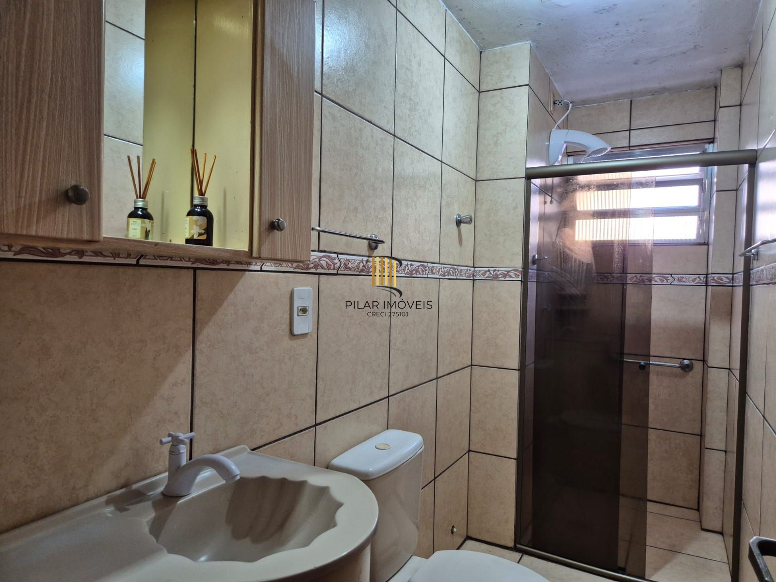 Dois dormitórios com infra estrutura