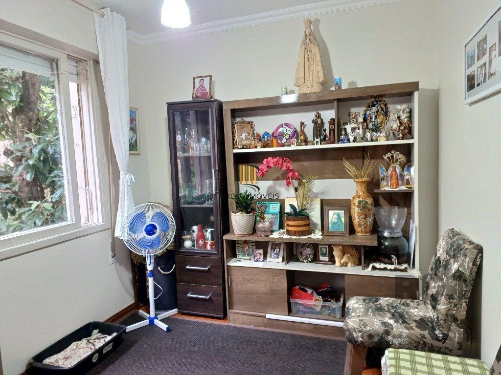2D com dependência, ensolarado e ventilado.