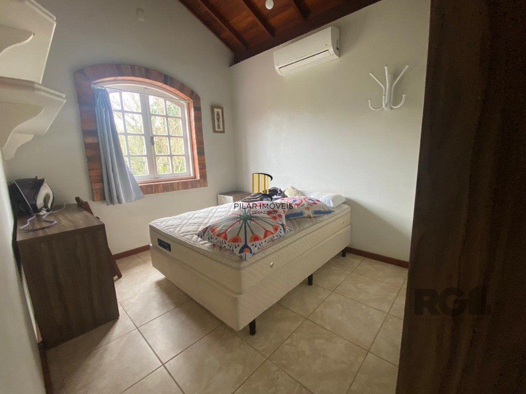 Casa em condomínio- 3 dorm. - 5 vagas -  270m² condomínio cantegril Viamão