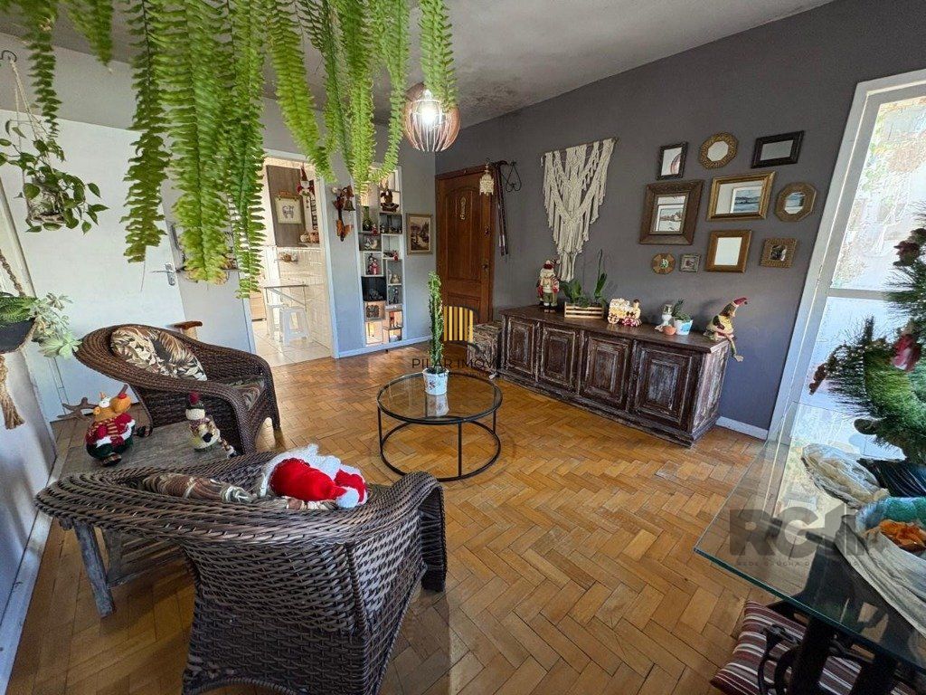 Apartamento  2 Dormitórios 140m² Menino Deus