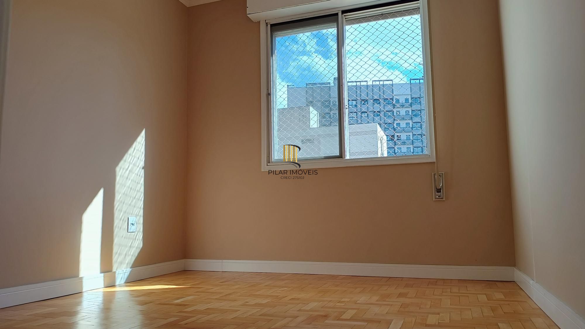 Apartamento 3 dormitórios 1 vaga no Bairro Floresta