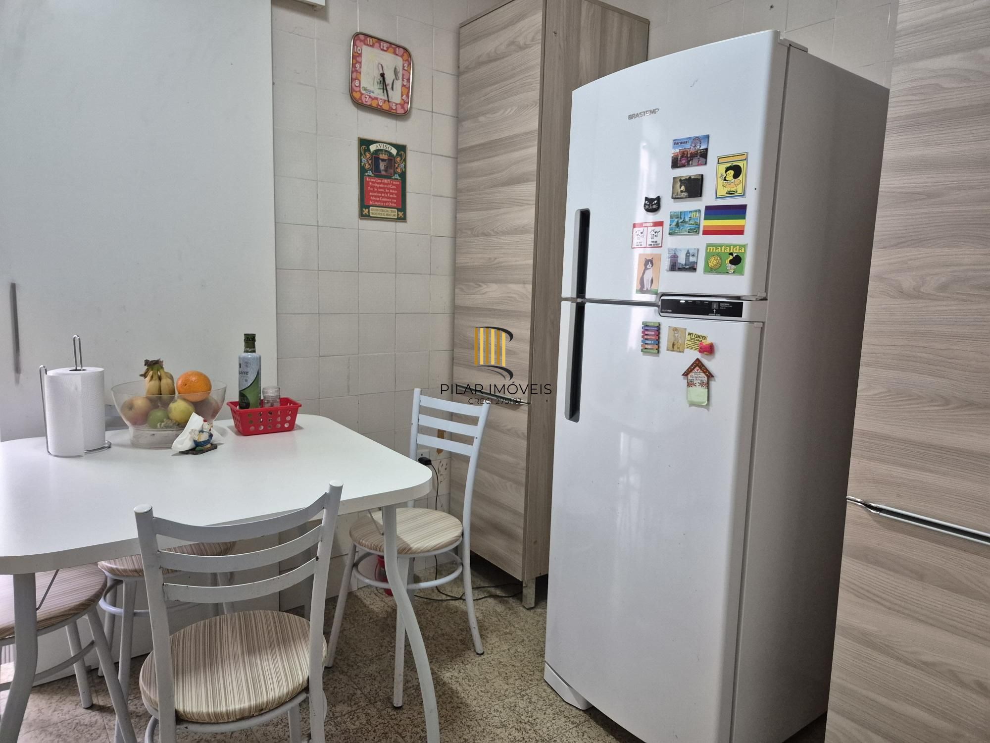 3 Dormitórios no miolo do Menino Deus