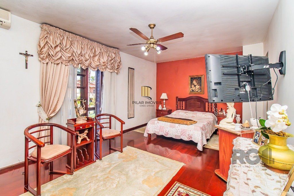 Venha morar num lugar tranquilo da zona sul, casa de 334m²