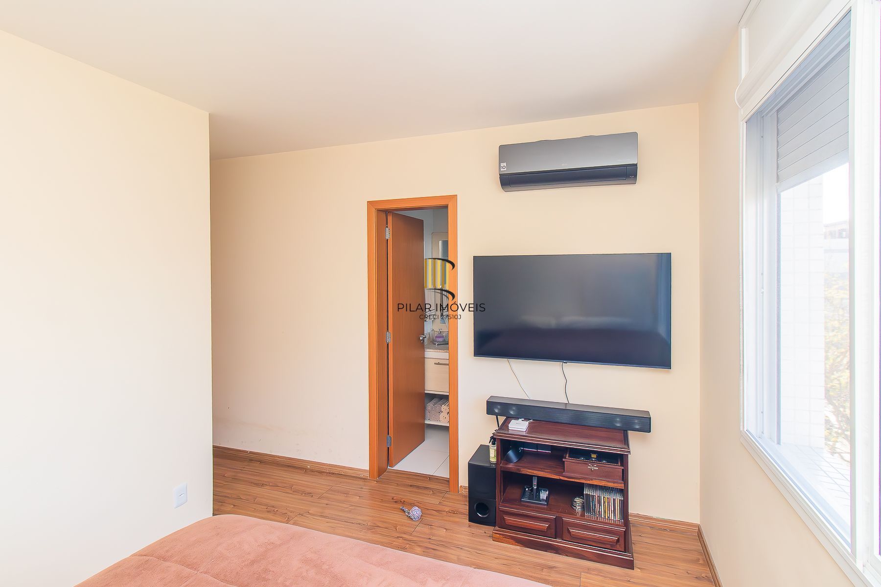 2D com suíte, vaga e churrasqueira