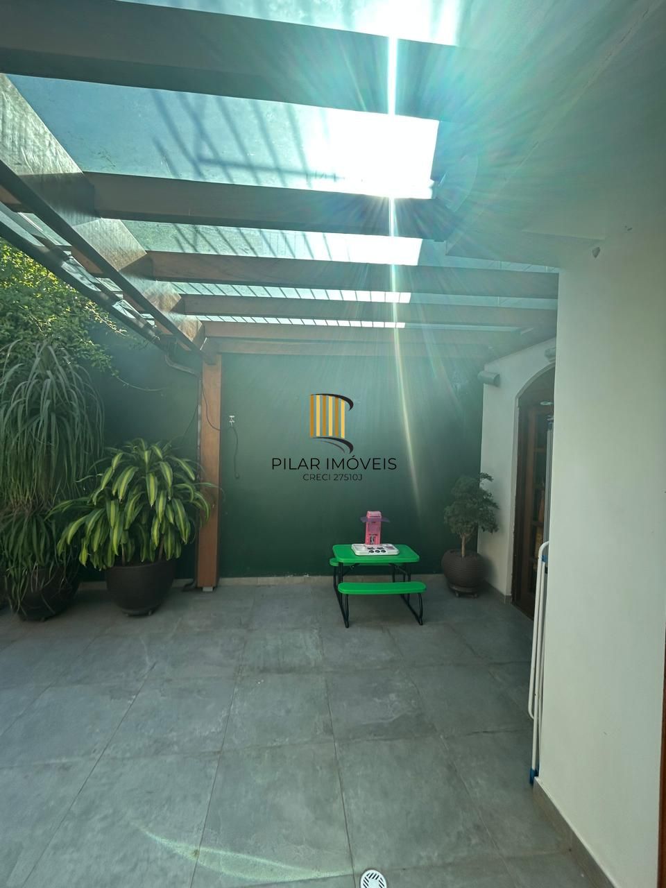 CASA -4 DORM. -com 2 suítes - 3 BOX- 297,18 m² - MENINO DEUS