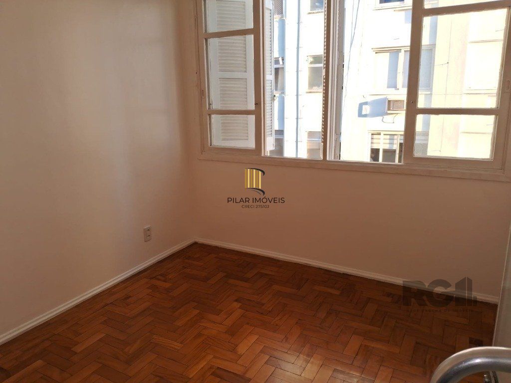 APARTAMENTO  JK - 35,00 m² - MENINO DEUS