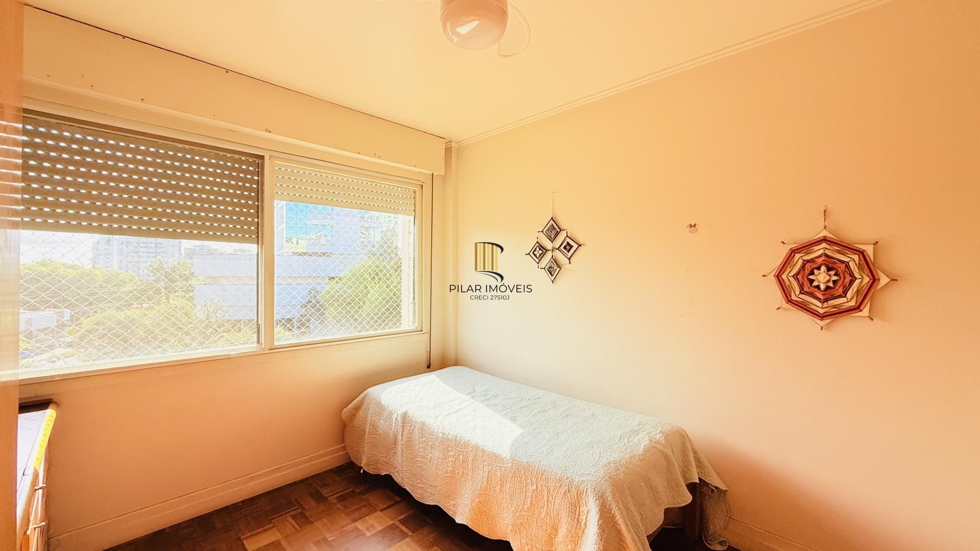 Apartamento com 3 quartos, 1 suíte,  à venda na Avenida Doutor Nilo Peçanha, 1121, Três Figueiras, Porto Alegre