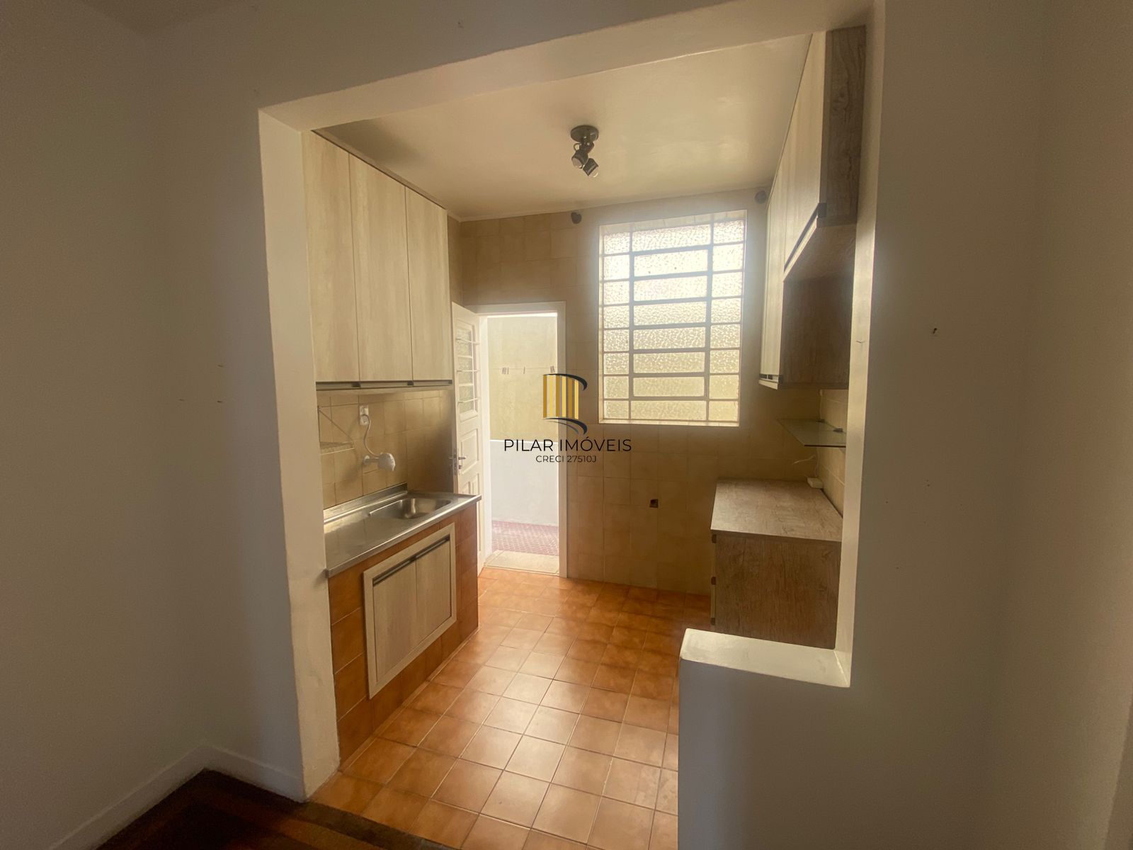 Apartamento 3 dormitórios 2 banheiros e sacada Menino Deus