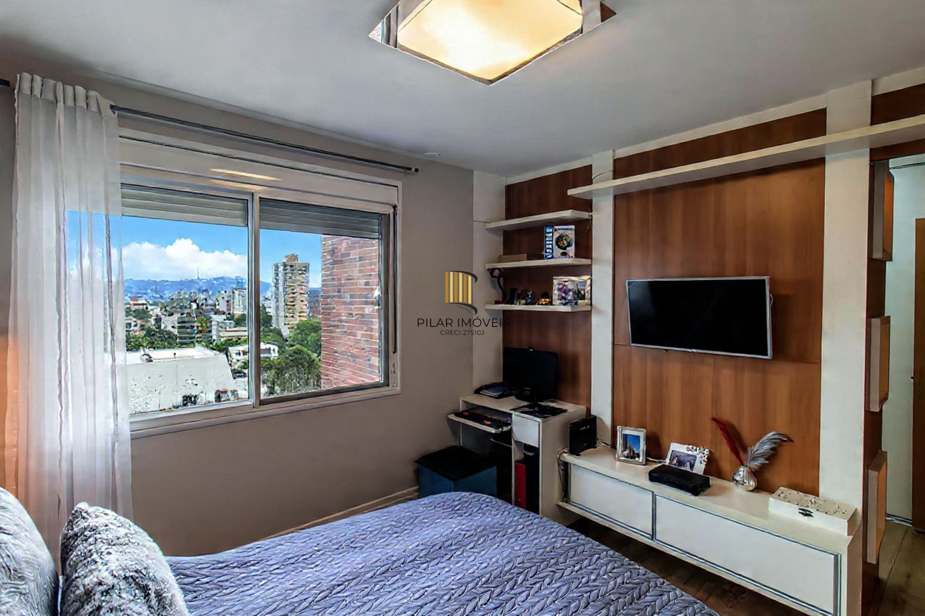 3 suítes 2 vagas Menino Deus