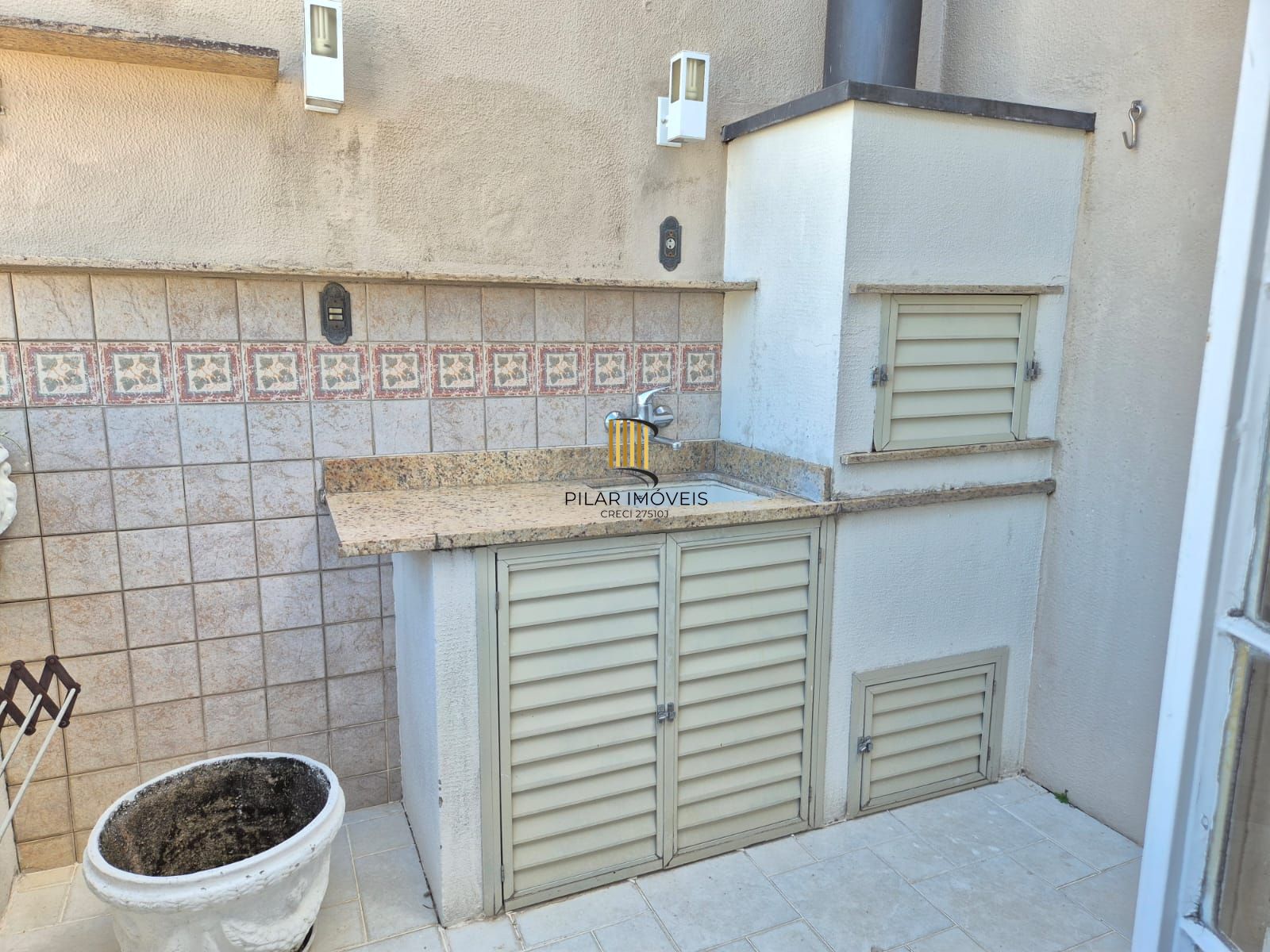 Cobertura 1 dormitório com vaga e churrasqueira