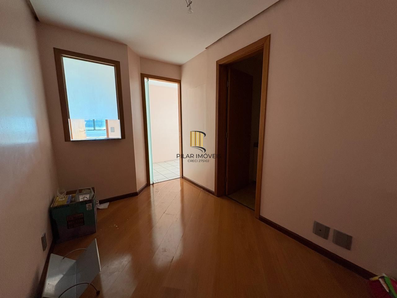 Sala/comercial 41,66 no Menino Deus