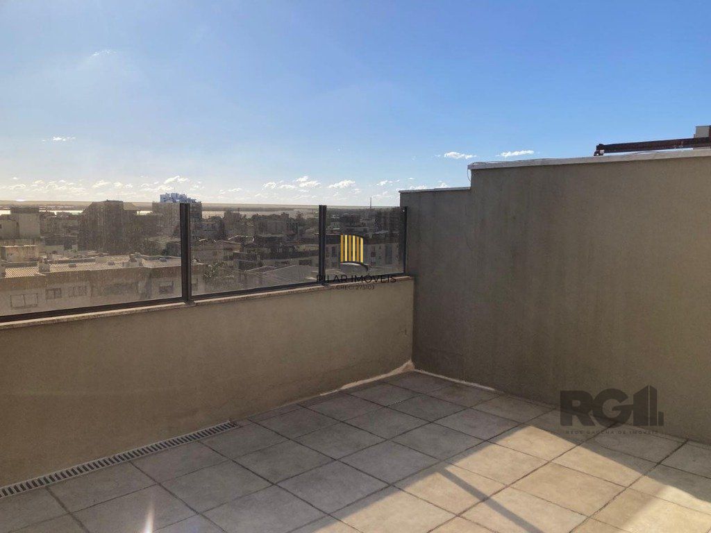 APARTAMENTO DE COBERTURA - 2 dorms. - 1 vaga - 118,02 m² - MENINO DEUS