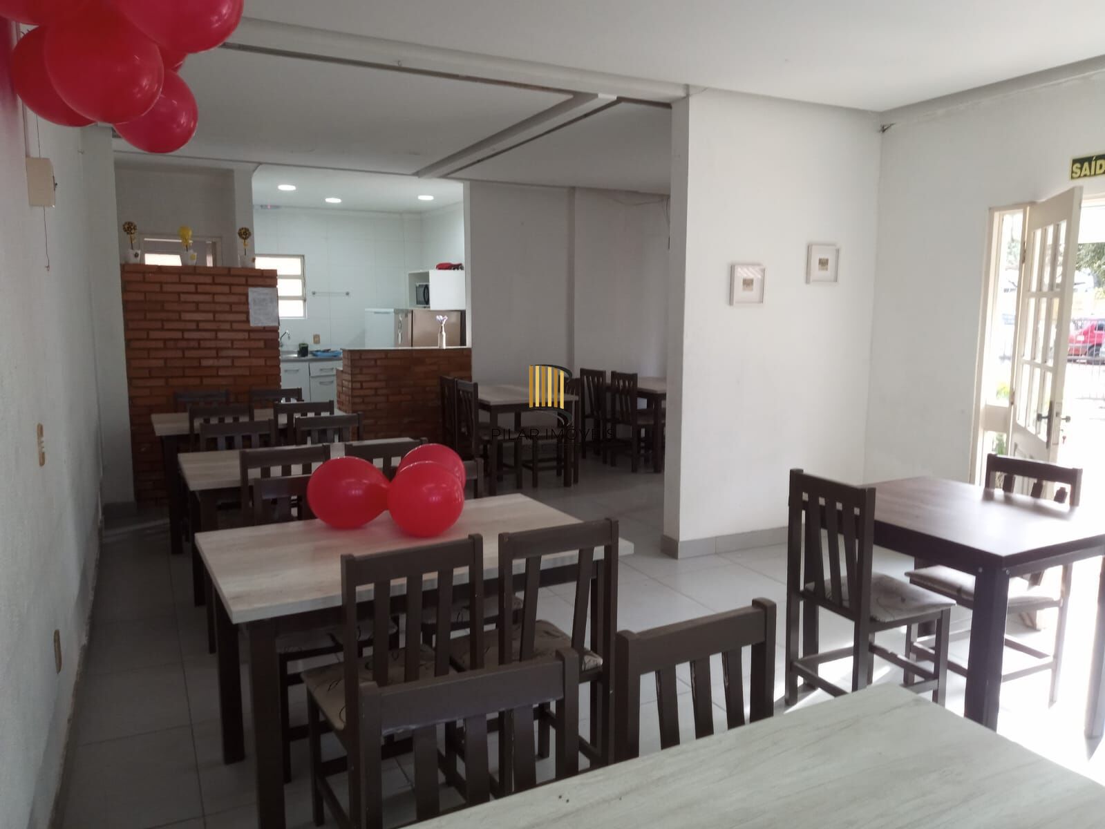 Apartamento dois dormitórios, reformado