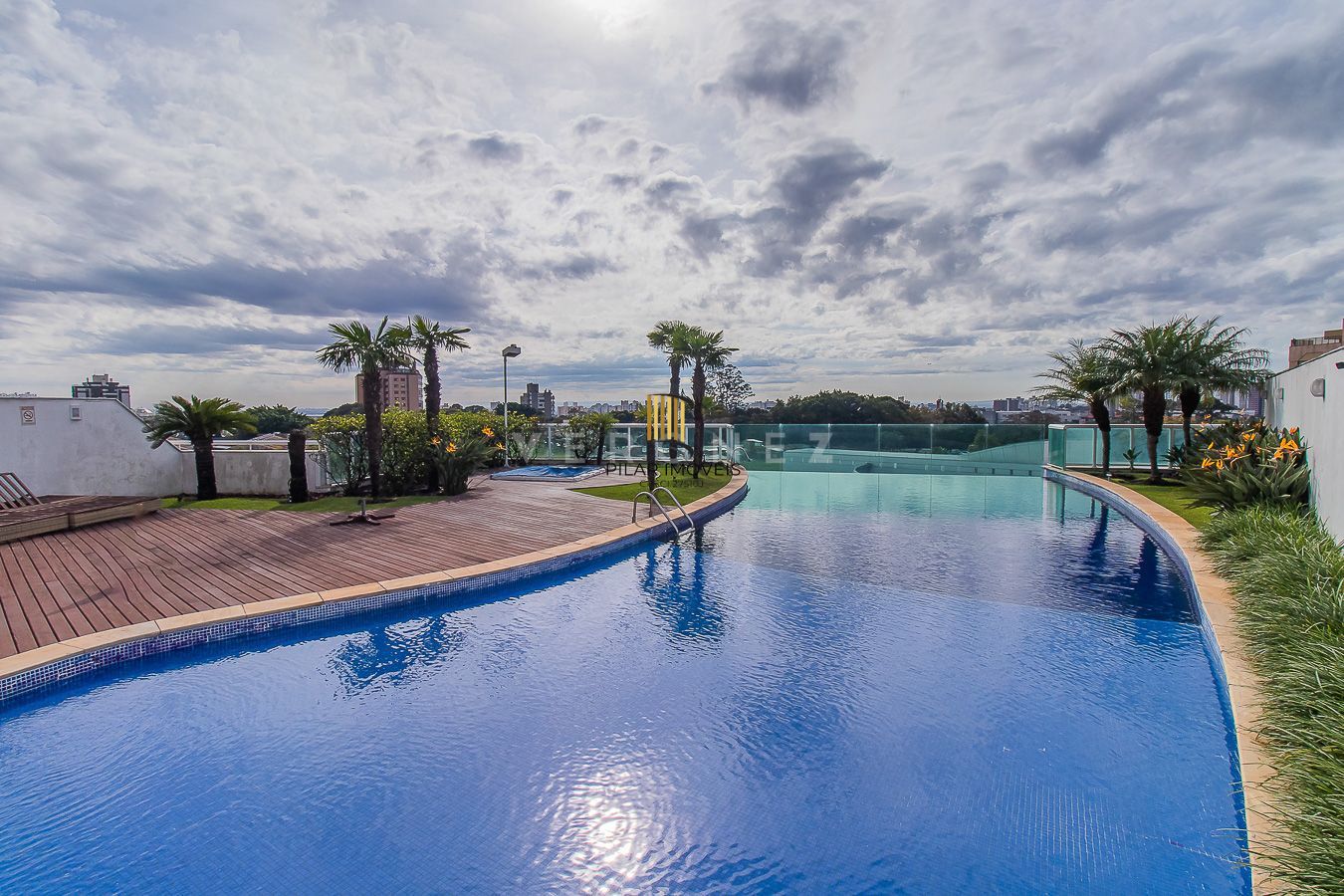 Apartamento 1 dormitório de 37m² e 1 vaga com super estrutura condominial