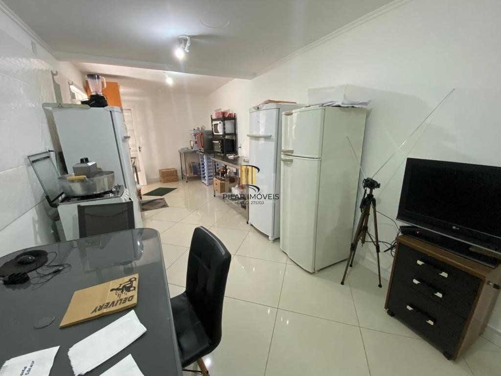 casa - 4 dormitórios - 3 vagas - 170 m² - Menino Deus