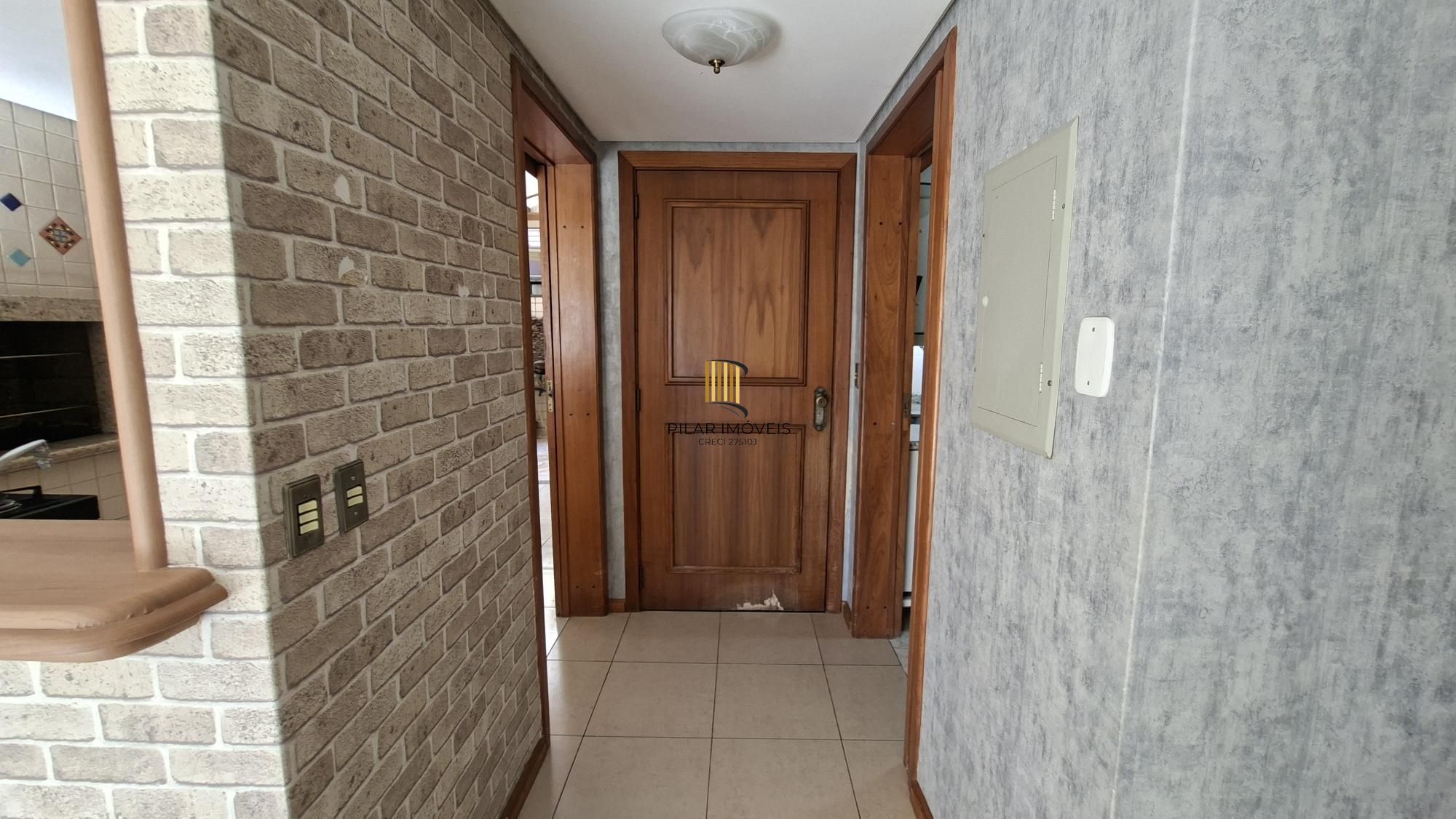 Apartamento 108,72 m² privativos,2 dormitórios, 1 suite, sacada,  garden e churrasqueira, 1 vaga coberta.