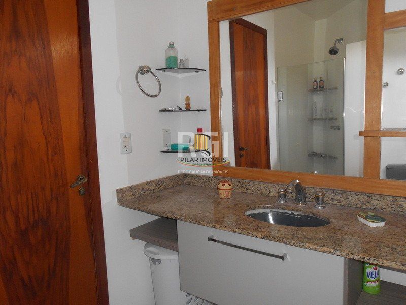 Casa para Venda - 430m², 3 dormitórios, sendo 1 suites, 2 vagas - Vila Nova