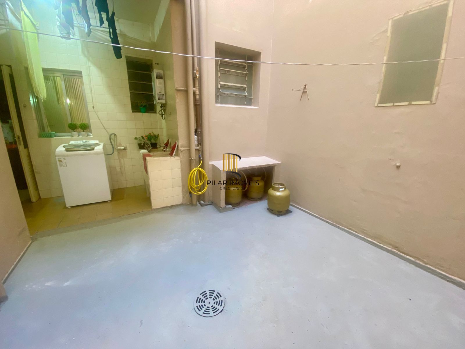 Apartamento garden 3 dormitórios 2 banheiros 128m2 e vaga coberta, Menino Deus