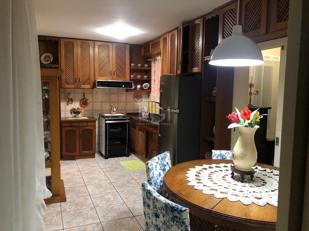 casa - 3 dorm - 4 vagas - 240,00 m² - Glória