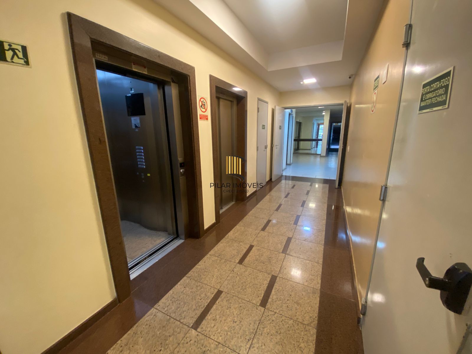 Apartamento 105 m2 3 dormitorios sendo 1 suite vaga dupla menino deus