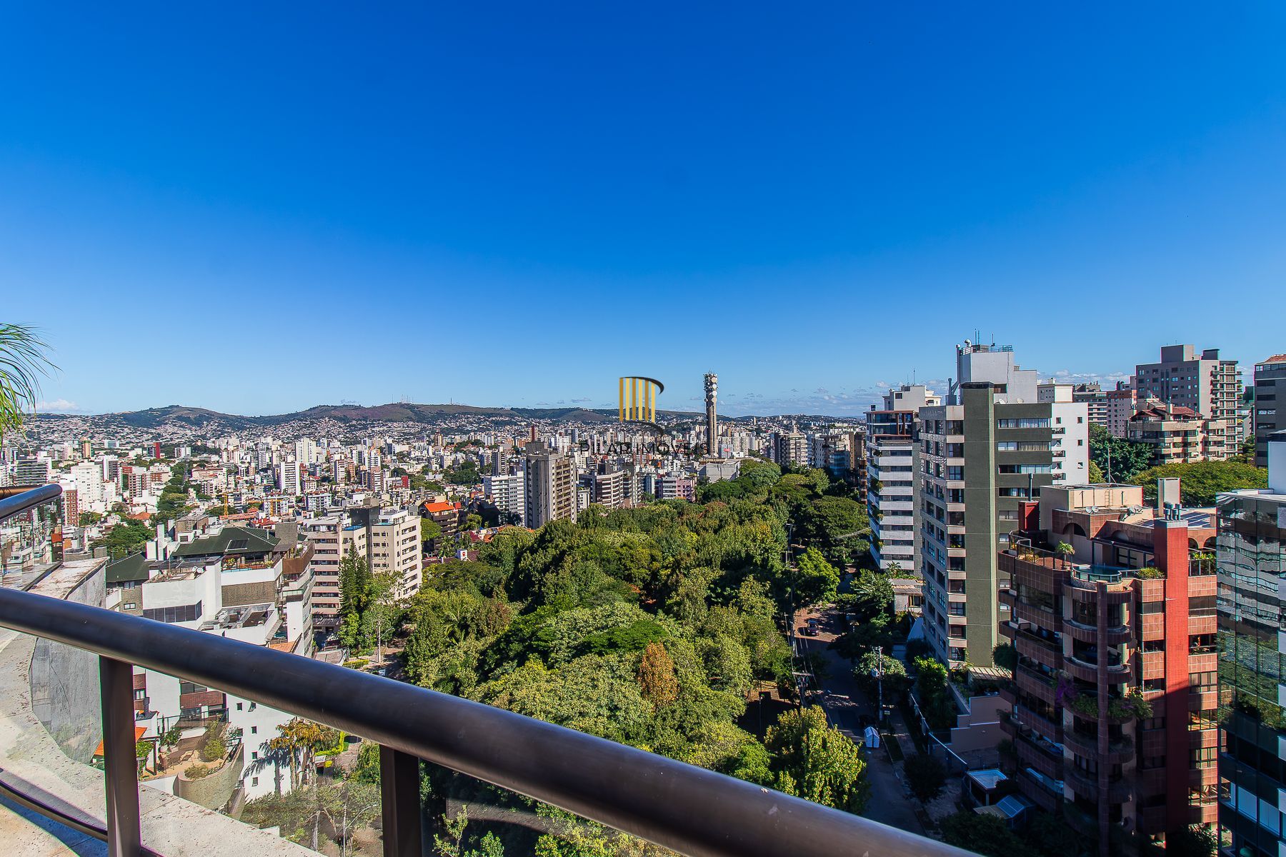 Apartamento cobertura - 4 dorms.  6 vagas - 500 m² -  Auxiliadora