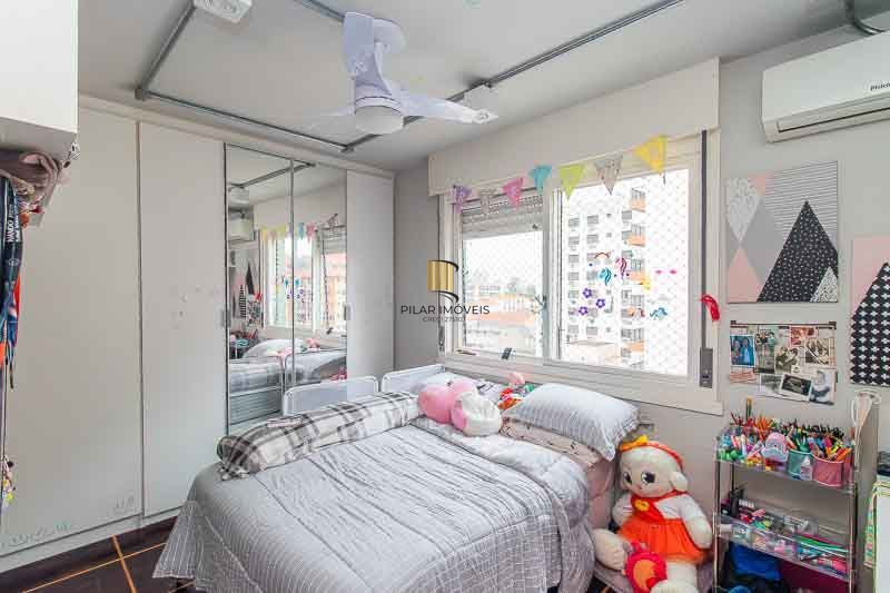 3dormitórios com dependência, reformado.