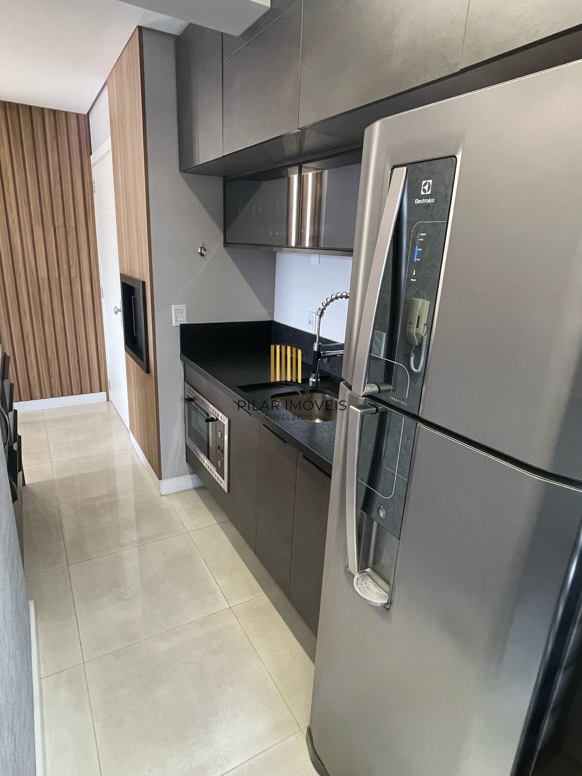 Apartamento de 1 Dormitório 43,21 m², garagem, 100% mobiliado