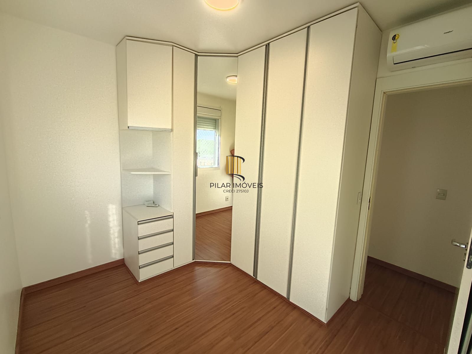 Apartamento 2 dormitórios 1 suíte e 1 vaga