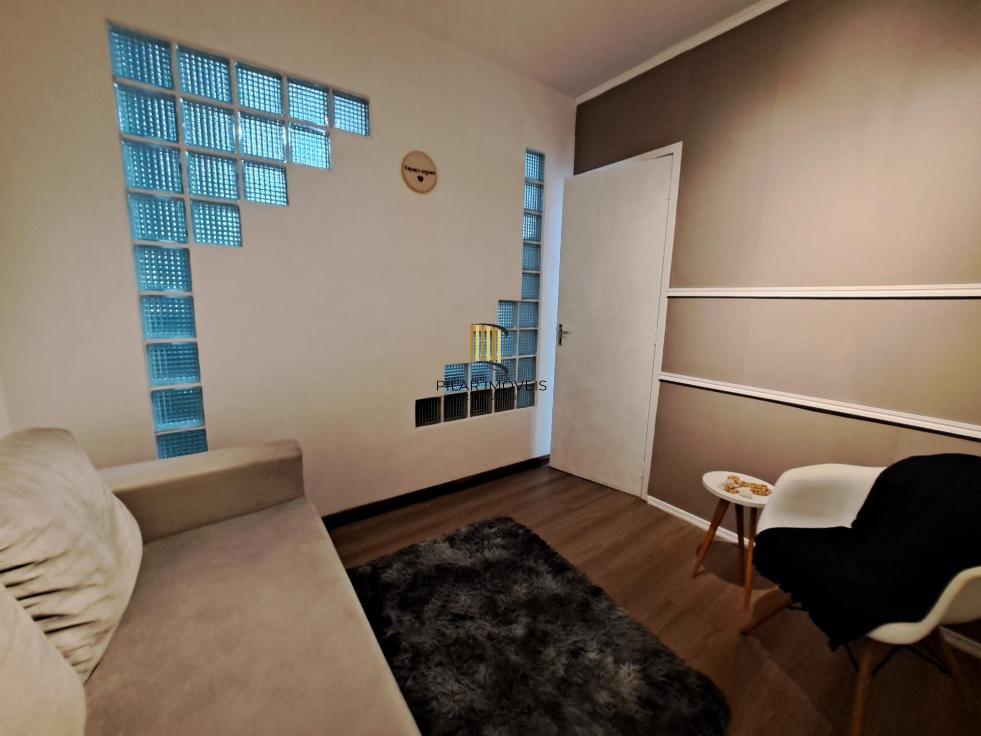 Sala/Loja montada para atendimento no Bom fim