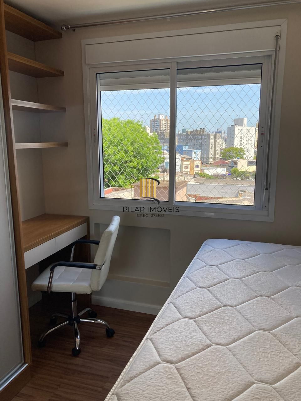 Apartamento 2 dormitórios com suíte e vaga coberta escriturada