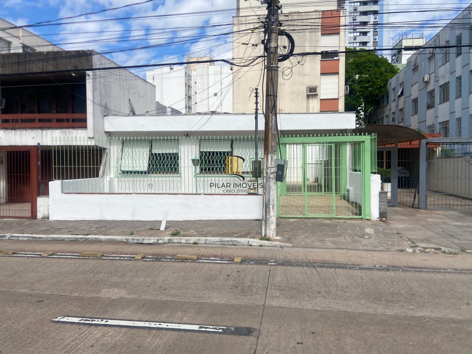 Casa 3 Dormitórios, 3 vagas de garagem
