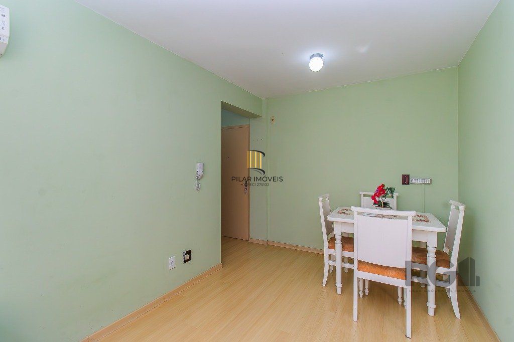 APARTAMENTO 1 DORMITÓRIO SEMI-MOBILIADO COM 34,94m² privativo - CIDADE BAIXA