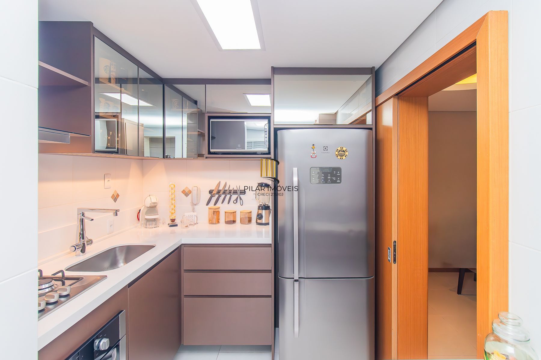 2D com suíte, vaga e churrasqueira