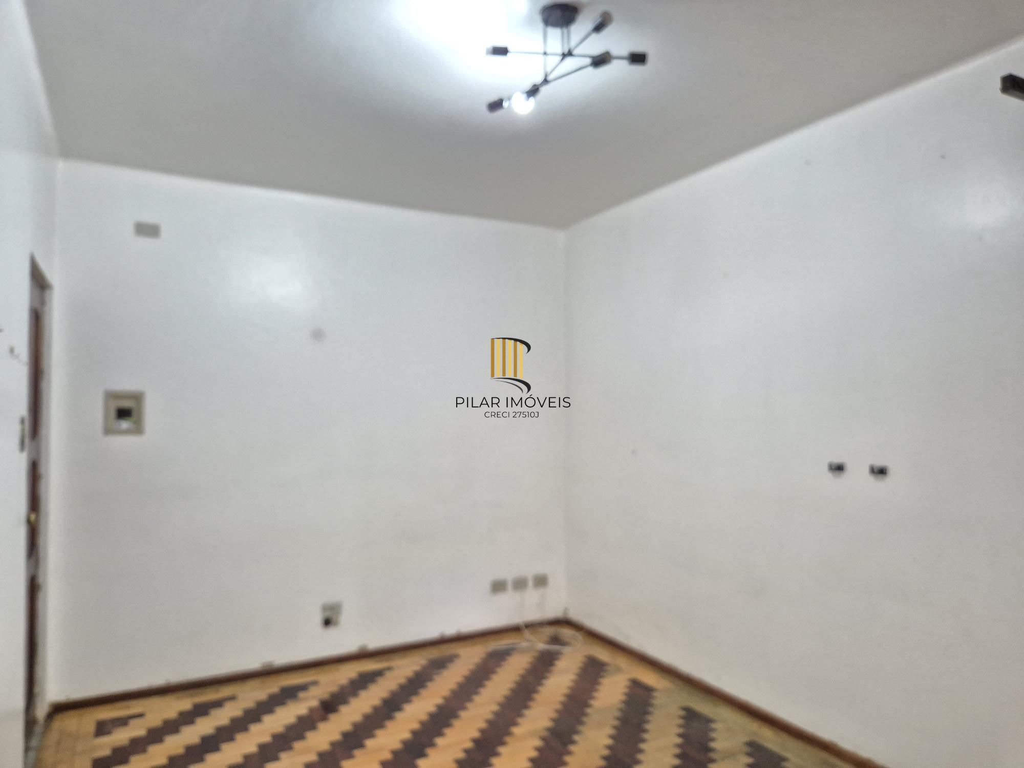 Um dormitório em 50m²