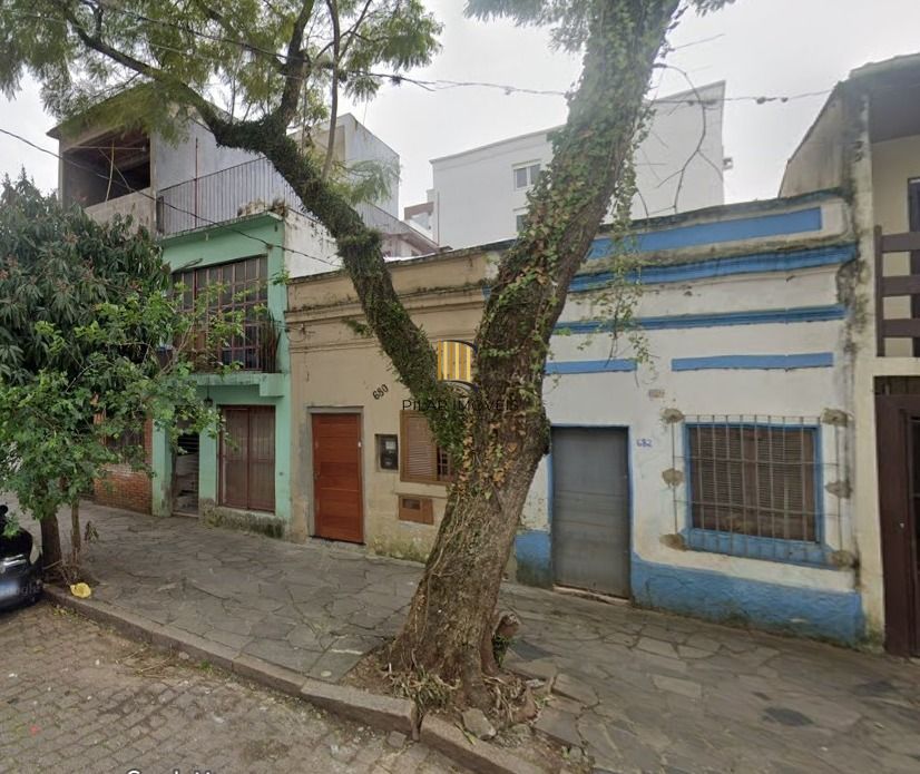 terreno a venda no Menino Deus