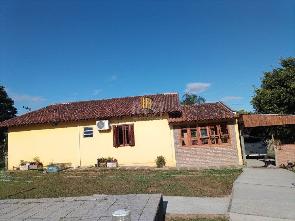 Sítio para Venda - 120m², 3 dormitórios, sendo 1 suites, Águas Claras