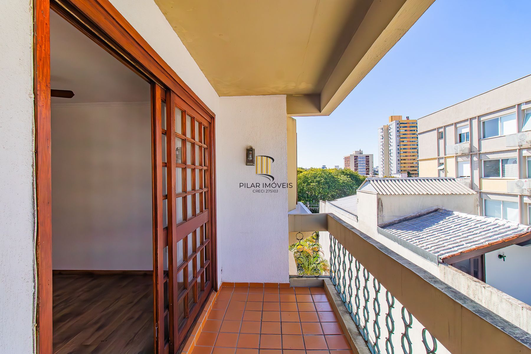 COBERTURA DUPLEX COM 3 DORMITÓRIOS E PISCINA